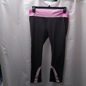 Lululemon gray capris pink and white waist